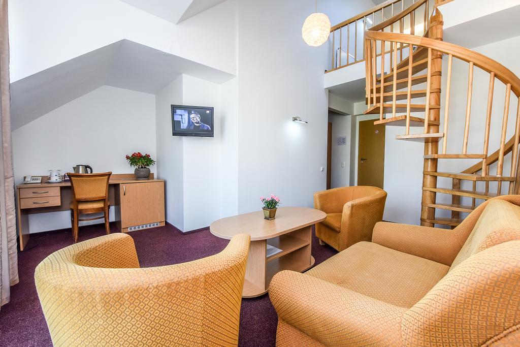 Muza Hotel Palanga Ngoại thất bức ảnh