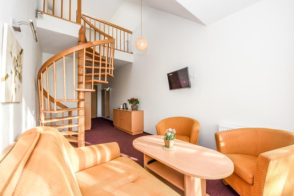 Muza Hotel Palanga Ngoại thất bức ảnh