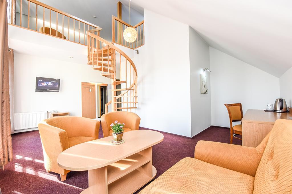 Muza Hotel Palanga Ngoại thất bức ảnh