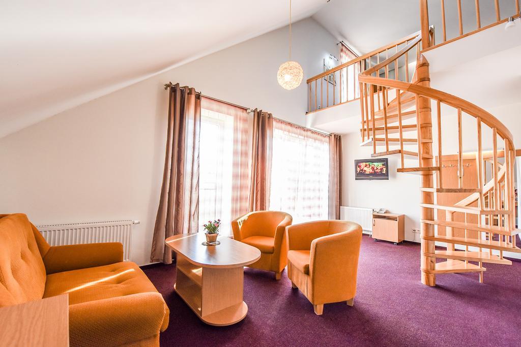 Muza Hotel Palanga Ngoại thất bức ảnh