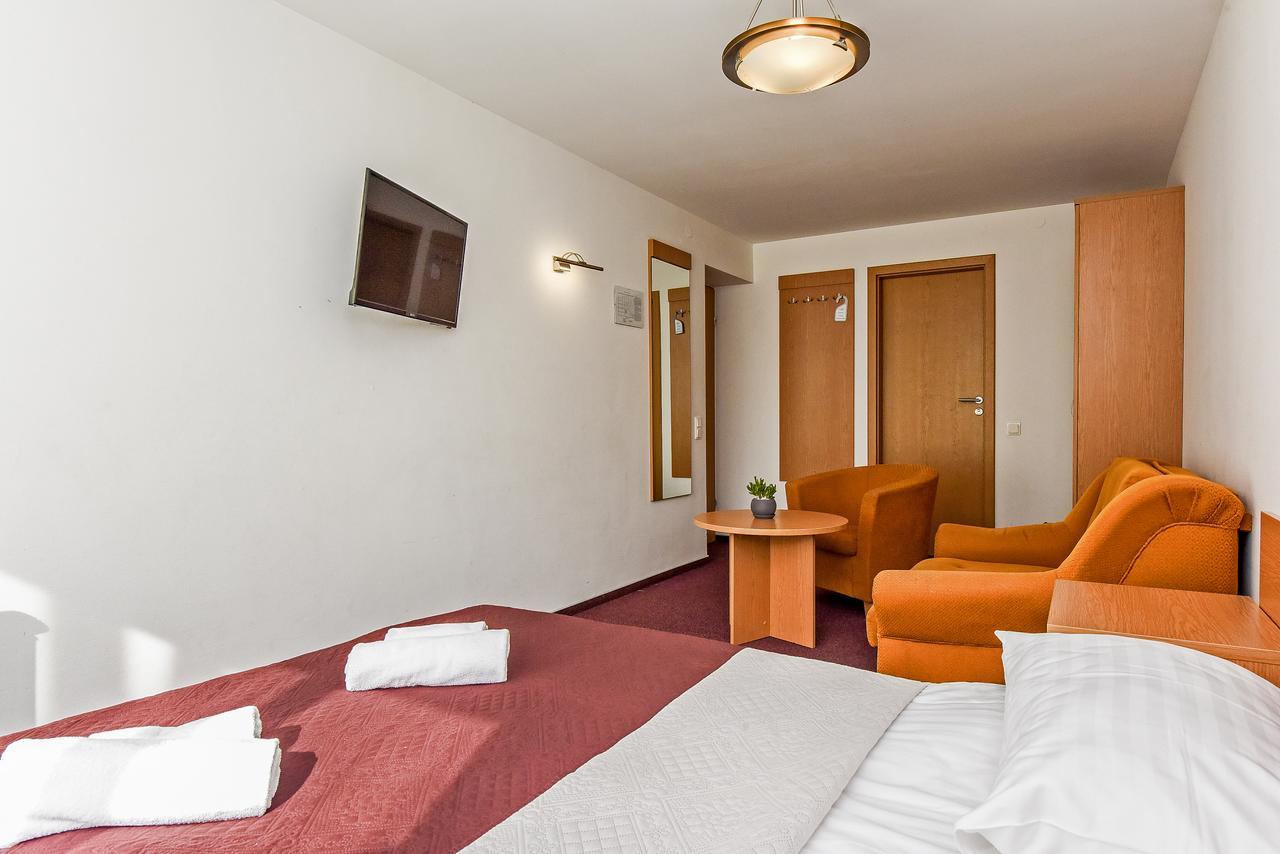 Muza Hotel Palanga Ngoại thất bức ảnh